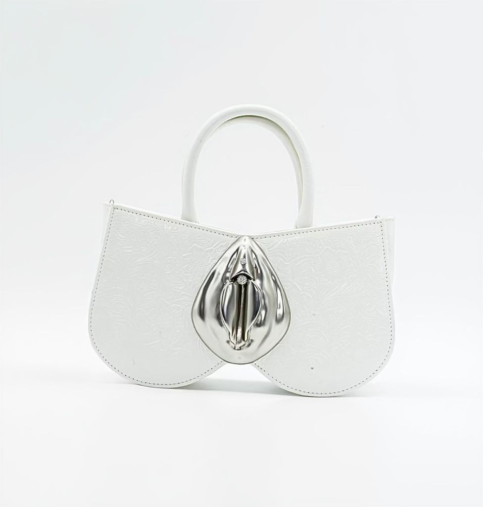 Black leather, Silver Vulva