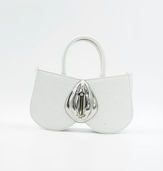 Black leather, Silver Vulva