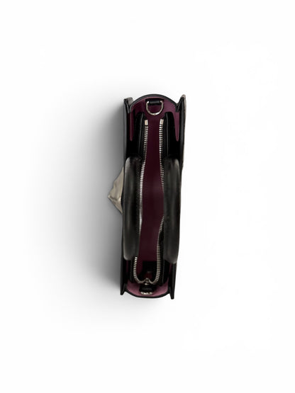 Black Leather, Gold Vulva