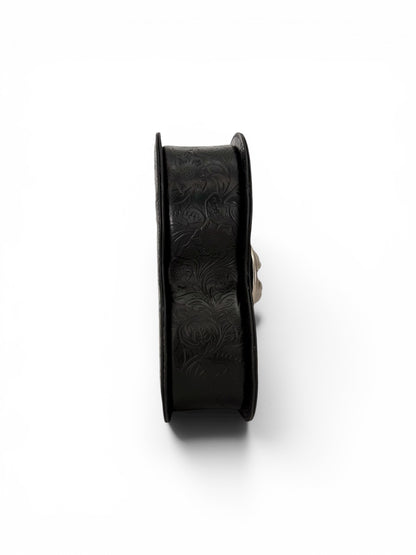Black Leather, Gold Vulva