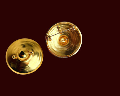 Double D Brooch